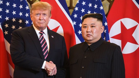 Ông Donald Trump chia sẻ thư tuyệt mật của nhà lãnh đạo Kim Jong-un - Ảnh 1.