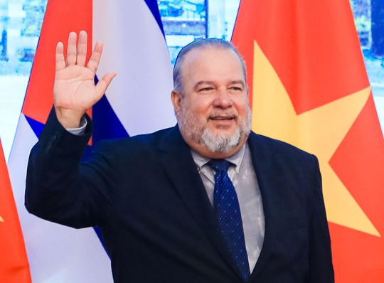 Thủ tướng Cuba kết thúc tốt đẹp chuyến thăm Việt Nam - Ảnh 1.