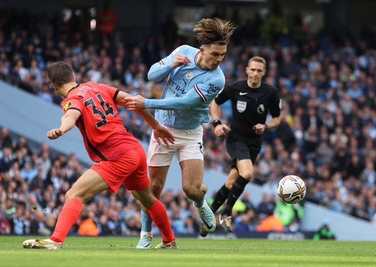 Haaland lập cú đúp, Man City thắng vùi dập Brighton - Ảnh 1.