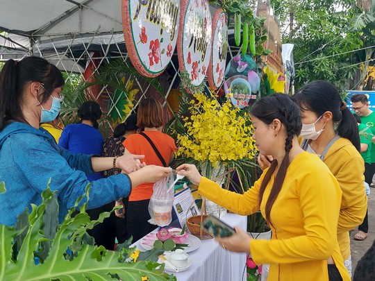 Nhiều hoạt động sôi nổi tại ngày hội nữ CNVC-LĐ - Ảnh 1.