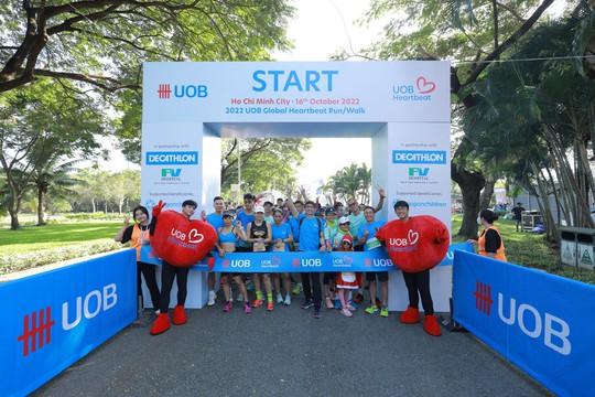 Giải chạy bộ, đi bộ 2022 UOB Global Heartbeat gây quỹ hơn 2 triệu đô Singapore - Ảnh 1.
