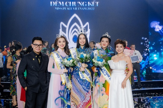 Giang Kyo fashion và Joco fashion mang 200 bộ trang phục công sở tới Miss Peace Việt Nam 2022. - Ảnh 1.