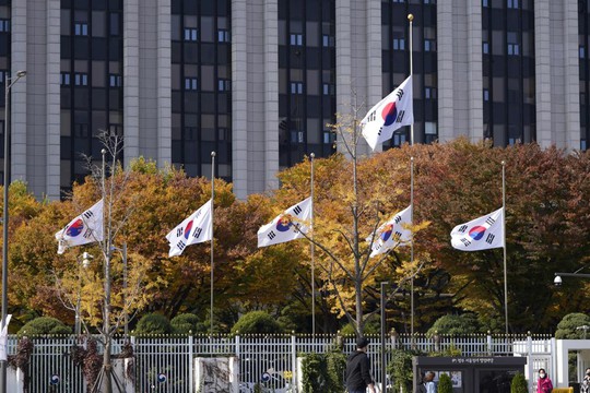 Thảm kịch Itaewon: Thương vong vẫn tăng, Hàn Quốc tuyên bố Quốc tang - Ảnh 3.