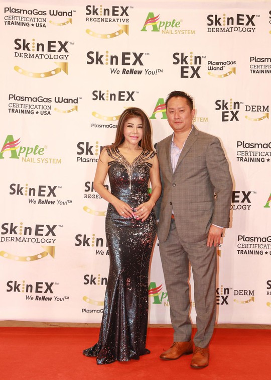 Doanh nhân Tony Dương đãi khách vip nhân sự kiện ra mắt SkinEx tại Việt Nam - Ảnh 2.