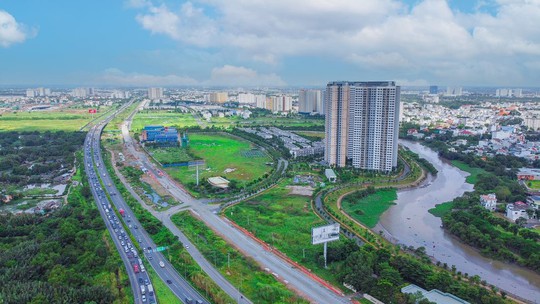 Hạ tầng giao thông - động lực thúc đẩy gia tăng giá trị cho bất động sản khu Đông TP HCM - Ảnh 1.