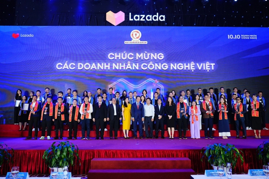 Lazada tổ chức Lễ tôn vinh Doanh nhân Công nghệ Việt Nam - Ảnh 1.