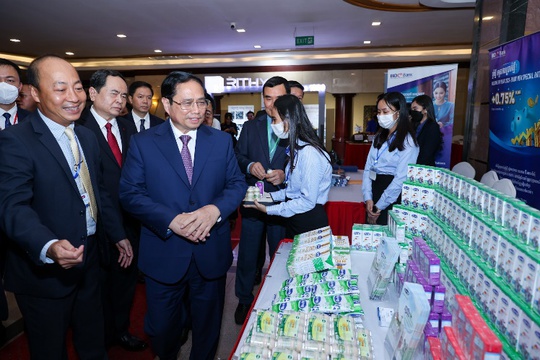 Vinamilk tăng đầu tư cho các dự án phát triển ngành sữa tại Campuchia - Ảnh 1.