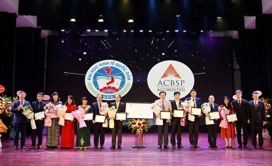 11 chương trình của ĐH Kinh tế Quốc dân đạt Chứng nhận kiểm định chất lượng quốc tế ACBSP - Ảnh 1.