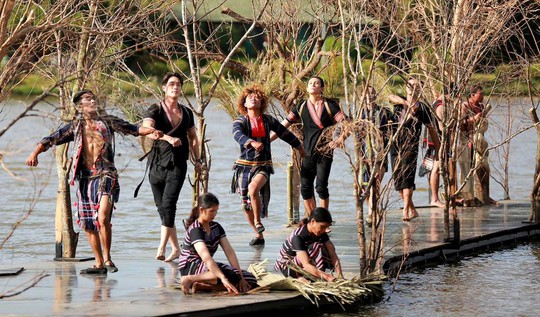 Mãn nhãn với Thiên đường Tây nguyên và Con đường Tơ lụa bên hồ Xuân Hương Đà Lạt - Ảnh 2.