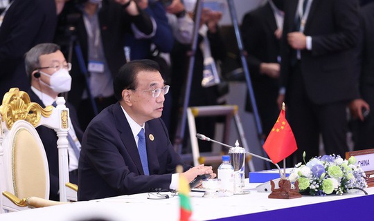 Lãnh đạo các nước ASEAN và Trung Quốc thông qua tuyên bố về biển Đông - Ảnh 2.