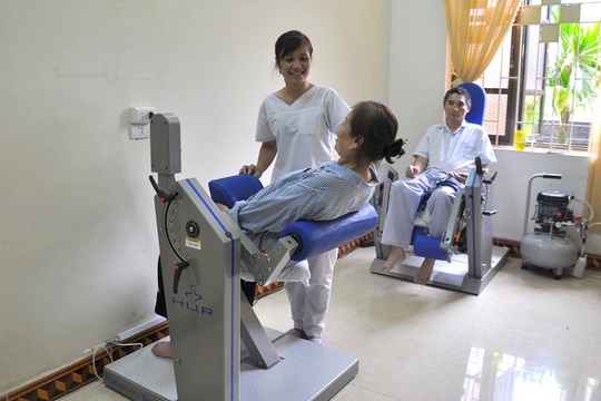 Cứu người phụ nữ nổi bóng nước ở vùng ngực - Ảnh 1.