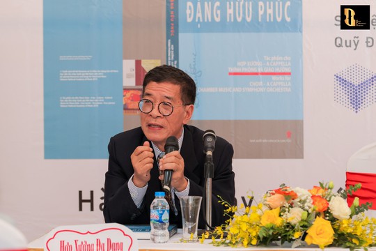 Nhạc sĩ Đặng Hữu Phúc xúc động ra mắt sách, thần đồng piano Nguyễn Việt Trung biểu diễn thăng hoa - Ảnh 5.