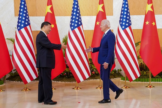 Tổng thống Joe Biden đã gặp Chủ tịch Tập Cận Bình - Ảnh 1.
