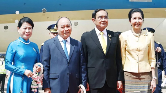 Loạt đại bác chào mừng Chủ tịch nước Nguyễn Xuân Phúc thăm chính thức Thái Lan - Ảnh 7.