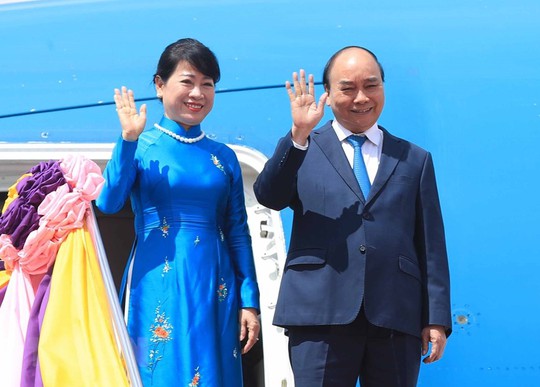 Loạt đại bác chào mừng Chủ tịch nước Nguyễn Xuân Phúc thăm chính thức Thái Lan - Ảnh 1.