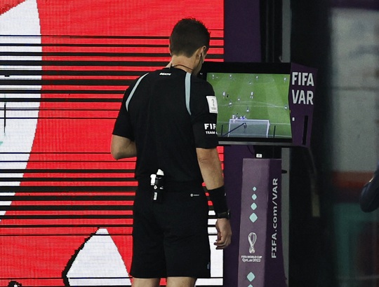 Lewandowski hỏng penalty, Ba Lan chia điểm Mexico - Ảnh 5.