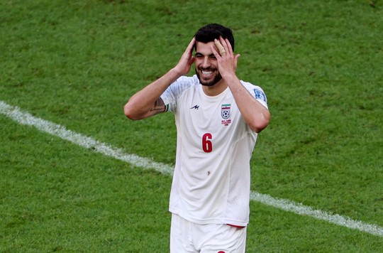 Iran đánh bại Xứ Wales ở phút cuối cùng - Ảnh 12.