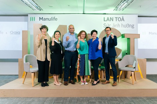Manulife Việt Nam tiếp tục thúc đẩy mục tiêu chống biến đổi khí hậu với cam kết trồng rừng - Ảnh 1.