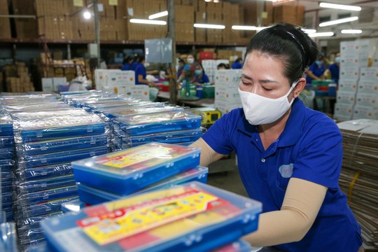 Tăng lương cơ sở: Quyền lợi BHXH, BHYT của người lao động có tăng? - Ảnh 2.