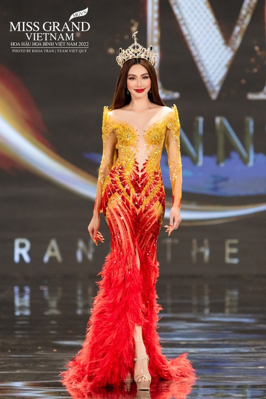 Hoa hậu Thùy Tiên lên tiếng về món nợ 2,4 tỉ đồng: Tôi bị hại - Ảnh 2.