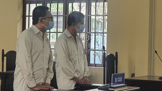 Bảo vệ dân phố cưỡng đoạt tiền của cặp vợ chồng trộm cắp - Ảnh 1.