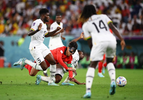 Thắng Ghana 2-0, Uruguay vẫn phải chia tay World Cup - Ảnh 2.