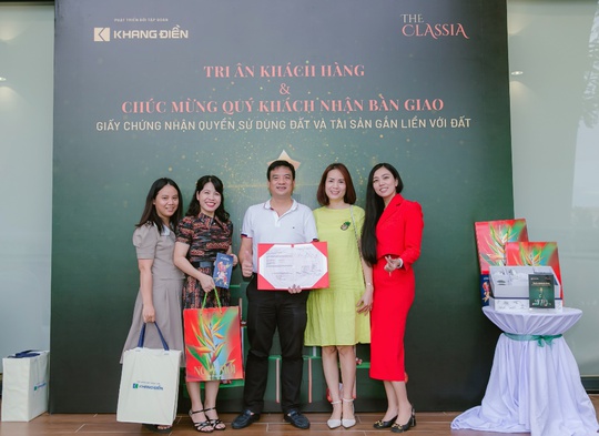 Tập đoàn Khang Điền tri ân khách hàng và bàn giao sổ hồng cho cư dân The Classia - Ảnh 1.