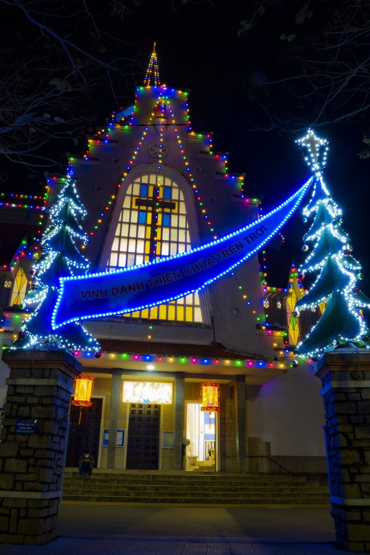 Những điểm vui chơi cực chất dịp Noel và Tết Dương lịch 2023 - Ảnh 4.