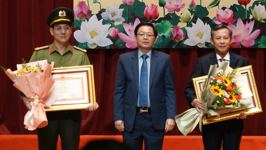 Thủ tướng tặng bằng khen cho Công an tỉnh Bình Định và Bí thư Thị ủy Hoài Nhơn - Ảnh 1.