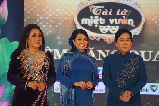 Hồng Nguyệt - cô giáo thanh nhạc đoạt giải Quán quân Tài tử miệt vườn 2022 - Ảnh 5.