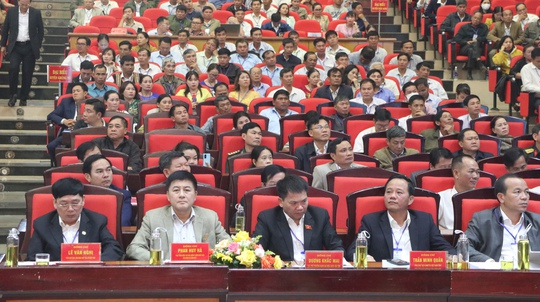 Nông dân gửi hàng trăm câu hỏi cho chủ tịch tỉnh Đắk Nông - Ảnh 2.