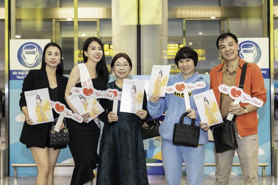 Hoa hậu Đỗ Thị Ngọc Anh được mẹ ruột ra tận sân bay đón - Ảnh 5.
