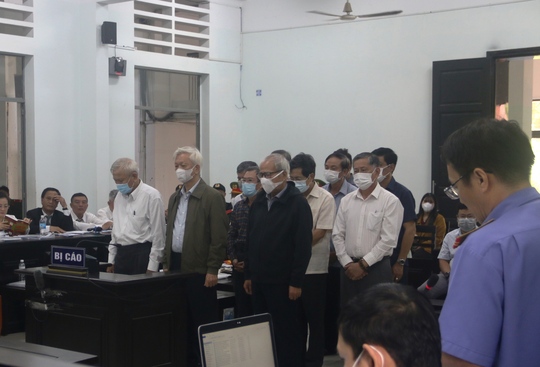 Thất thoát hơn 62,6 tỉ đồng, cựu Chủ tịch UBND tỉnh Khánh Hòa bị đề nghị 7-8 năm tù - Ảnh 1.