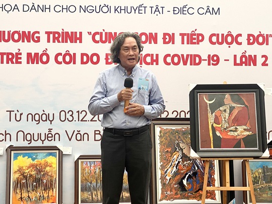 Triển lãm tranh quyên tiền ủng hộ trẻ em mồ côi do đại dịch COVID-19 - Ảnh 1.