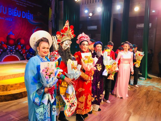 Sứ mệnh bảo vệ nghệ thuật hát bội - Ảnh 1.