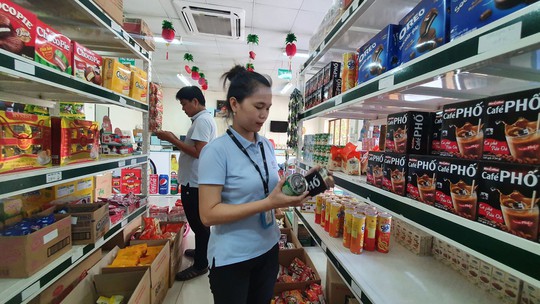 Tan ca, đi siêu thị Công đoàn! - Ảnh 1.