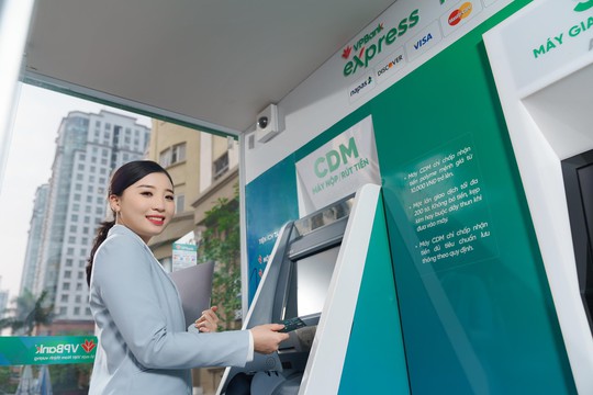 VPBank tăng lãi suất tiền gửi không kỳ hạn, đến thời… nhận lương cũng có lời - Ảnh 2.