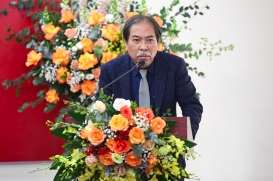 Hội Nhà văn Việt Nam trao giải thưởng văn học và kết nạp hội viên mới - Ảnh 3.