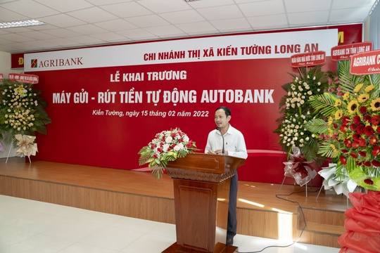 Agribank đưa vào hoạt động ngân hàng tự động Autobank - Ảnh 3.
