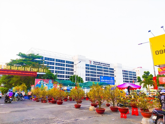 Mang mùa xuân hạnh phúc nhất vào bệnh viện - Ảnh 11.