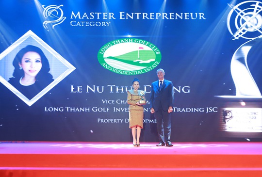 Bà Lê Nữ Thùy Dương - Nhà lãnh đạo Golf Long Thành được vinh danh “Doanh nhân xuất sắc Châu Á 2021” - Ảnh 1.