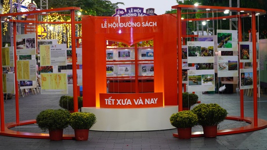 Lễ hội Đường sách Tết Nhâm Dần 2022 mở cửa thêm 2 ngày - Ảnh 2.