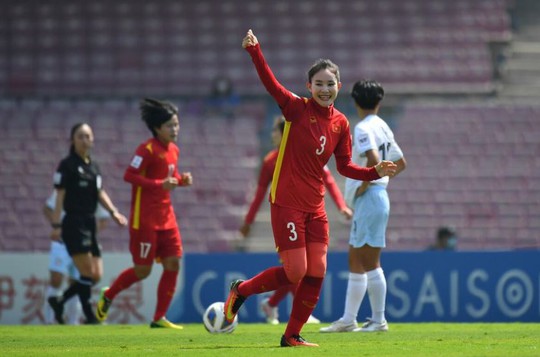 FIFA, AFC ca ngợi chiến tích của tuyển nữ Việt Nam - Ảnh 3.