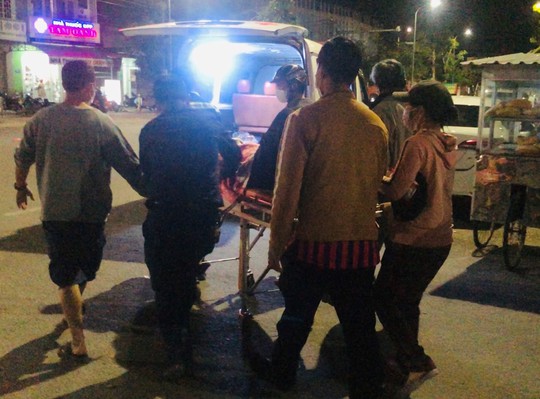 Chủ tịch tỉnh Quảng Ngãi yêu cầu chấn chỉnh hoạt động xe cứu thương - Ảnh 1.