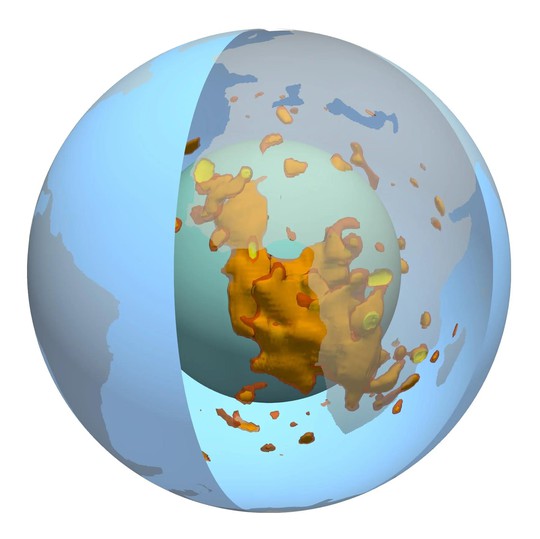 Hai siêu lục địa ẩn trong lòng Trái Đất: Tàn tích một hành tinh khác? - Ảnh 2.