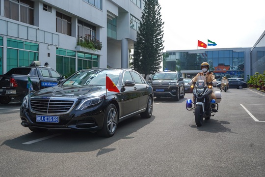 Tổng thống Sierra Leone và phu nhân đến thăm TP HCM - Ảnh 7.