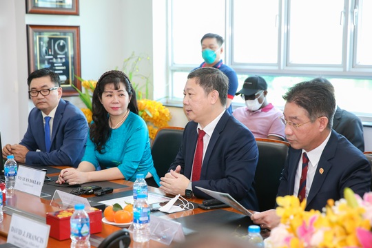 Tổng thống Sierra Leone thăm Khu Công nghệ cao TP HCM - Ảnh 7.
