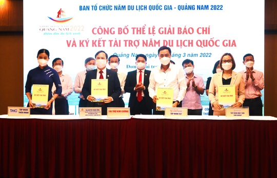 Gia đình và doanh nghiệp của doanh nhân Đỗ Quang Hiển ủng hộ Điện Biên 20 tỉ đồng xây nhà cho hộ nghèo - Ảnh 3.