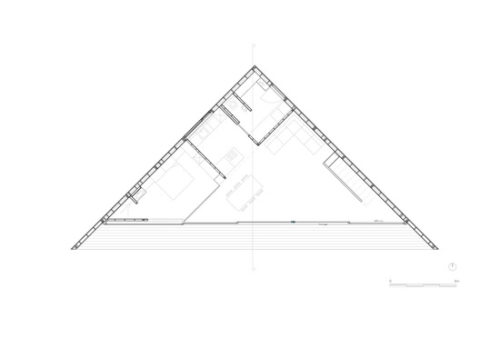 Tối ưu không gian sống trong căn nhà hình tam giác - Ảnh 9.