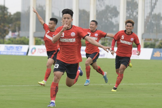 Thắng Hoàng Anh Gia Lai, PVF Hưng Yên vào tứ kết Giải U19 quốc gia - Ảnh 2.